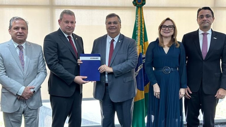 Ministro da Justiça recebe CONAMP